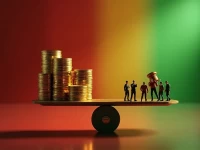 Feds Powell Adopts New Inflation Strategy Amid Economic Risks