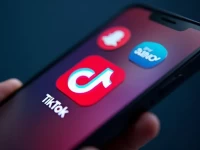 TikTok崛起英国社交版图重塑广告收入狂飙突进