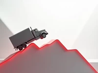 美国卡车运力警报需求降温还是供给受限7月货运量下滑深度解析