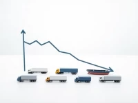 美国货运量骤降2月货运指数创近三年新低寒潮冲击物流业