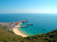 探秘安哥拉亚历山大港西南部的重要海上门户